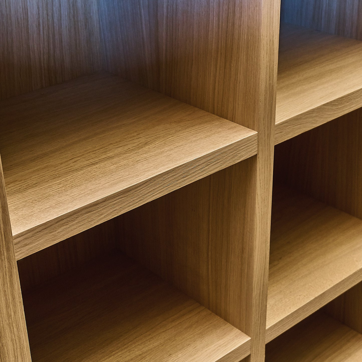 Oak Veneered MDF - 22mm